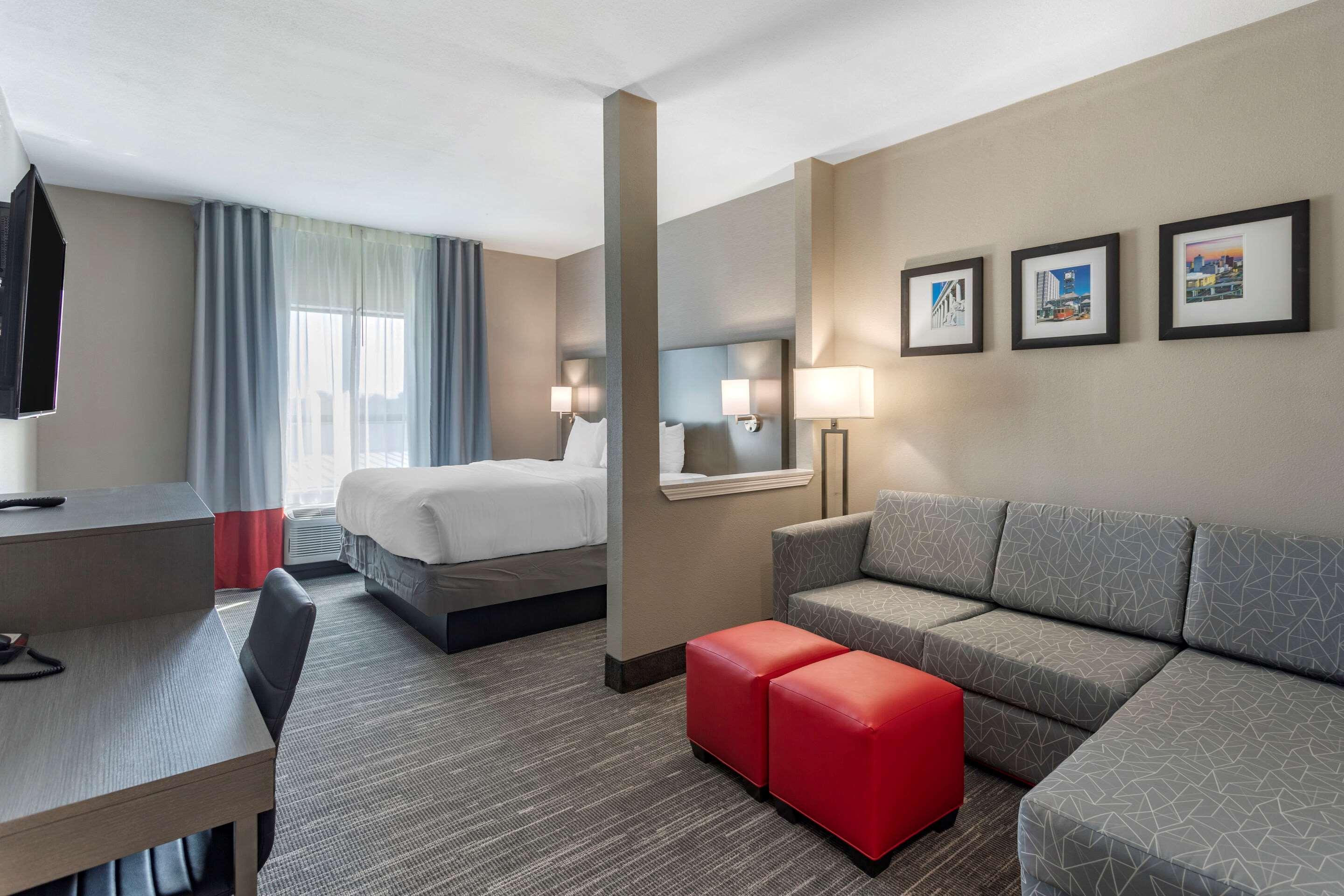 Comfort Inn & Suites Olive Branch Bagian luar foto