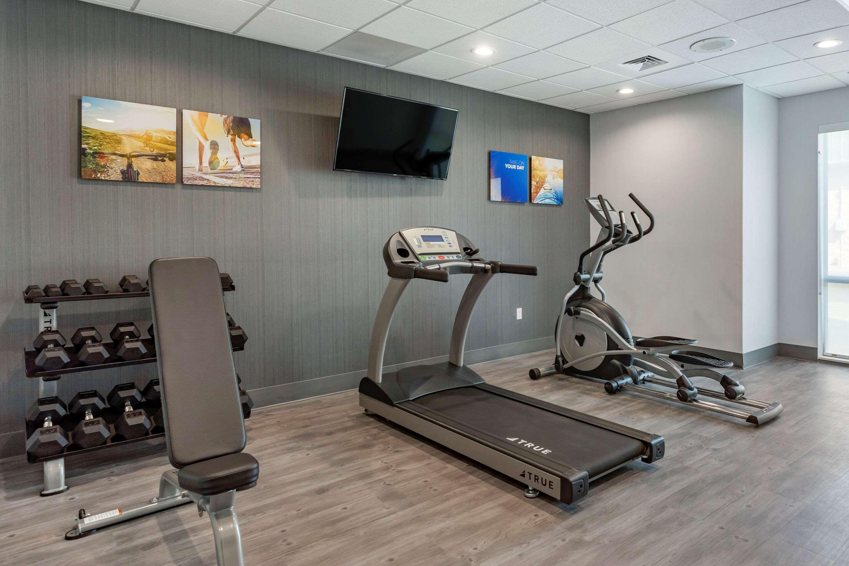 Comfort Inn & Suites Olive Branch Bagian luar foto