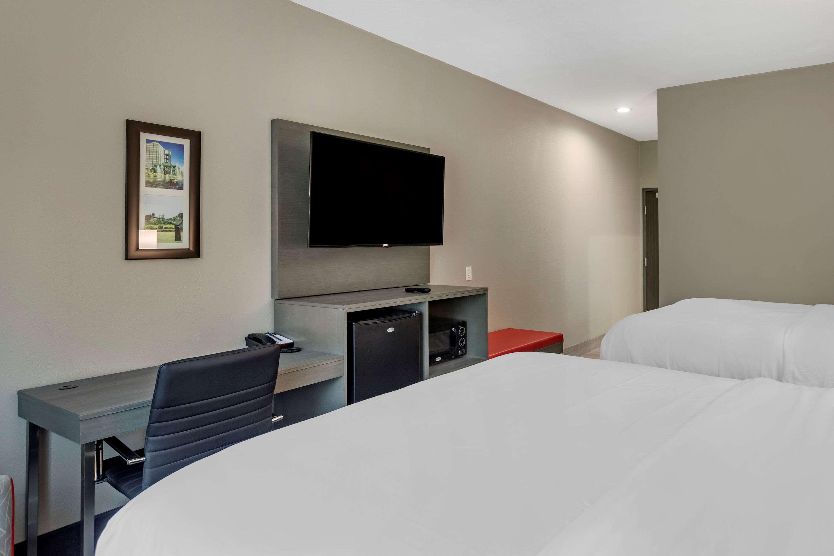 Comfort Inn & Suites Olive Branch Bagian luar foto